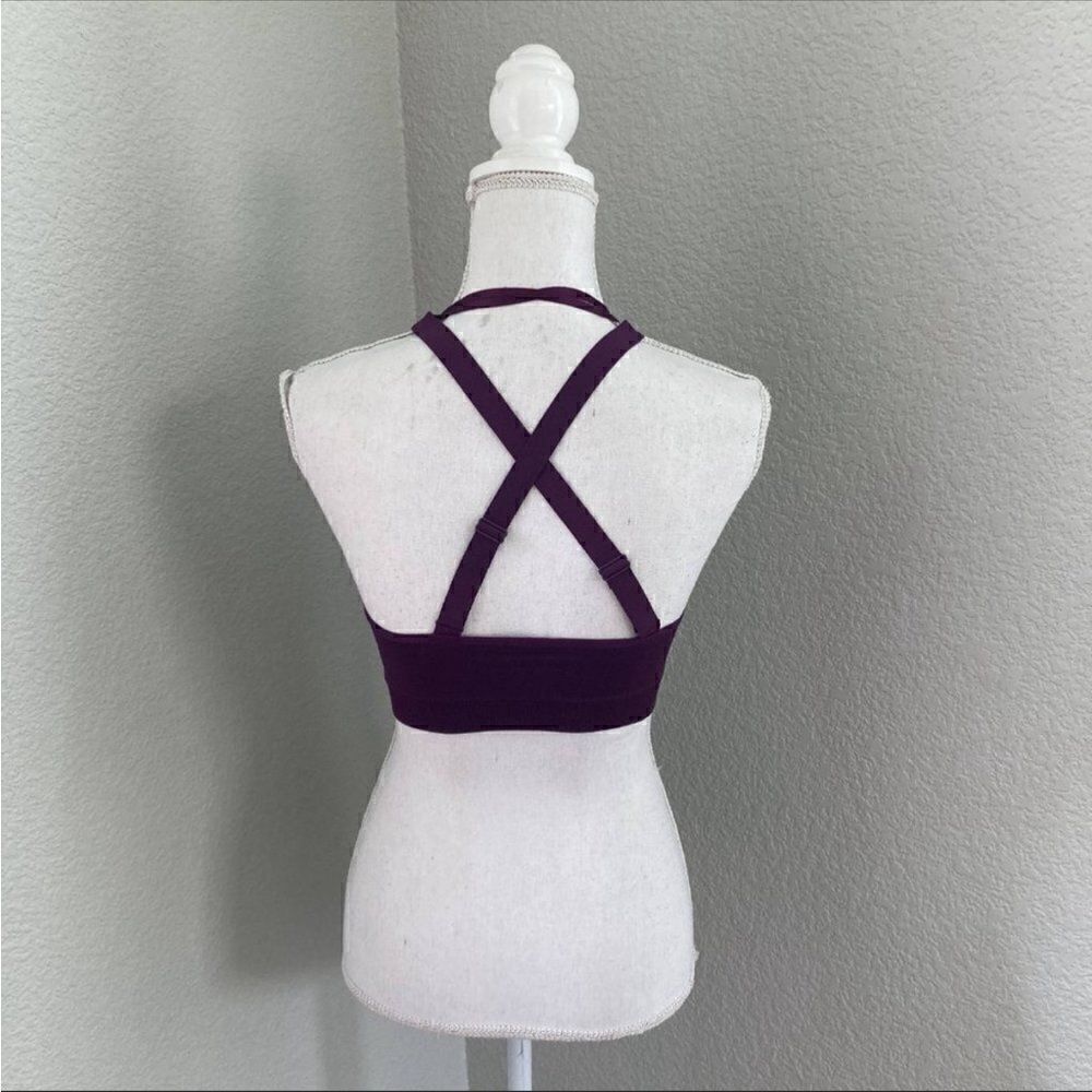 Victoria Sport Women's Purple Strappy Front With Cross Back Sports Bra Size M - Picture 6 of 7